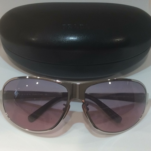 Prada Sunglasses - Picture 6 of 8
